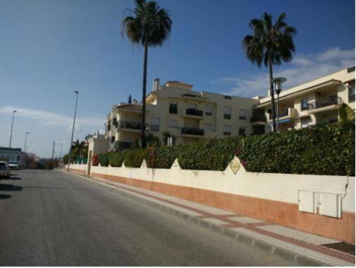 Piso A 10 Minutos Andando De Puerto Banús. Apartamento