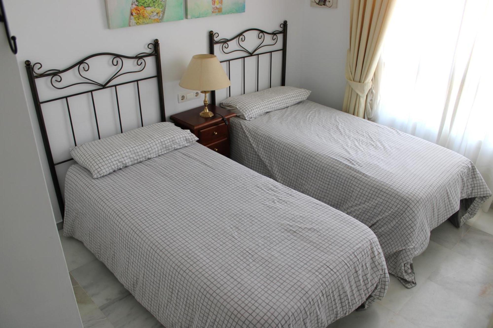 Apartamento Piso A 10 Minutos Andando De Puerto Banús. Marbella